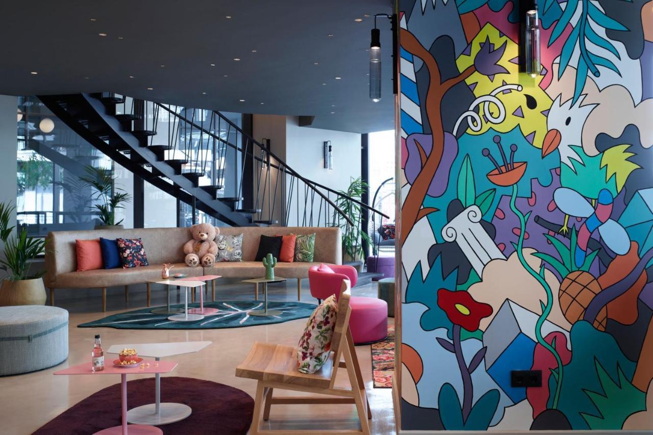 Moxy Athens City Экстерьер фото