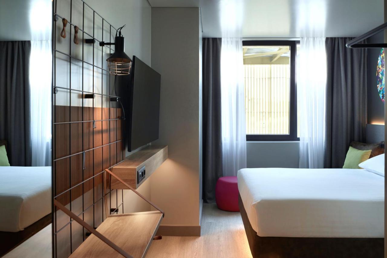 Moxy Athens City Экстерьер фото