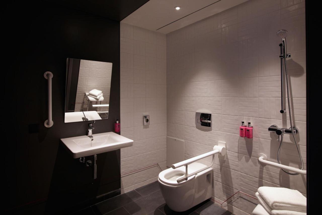 Moxy Athens City Экстерьер фото