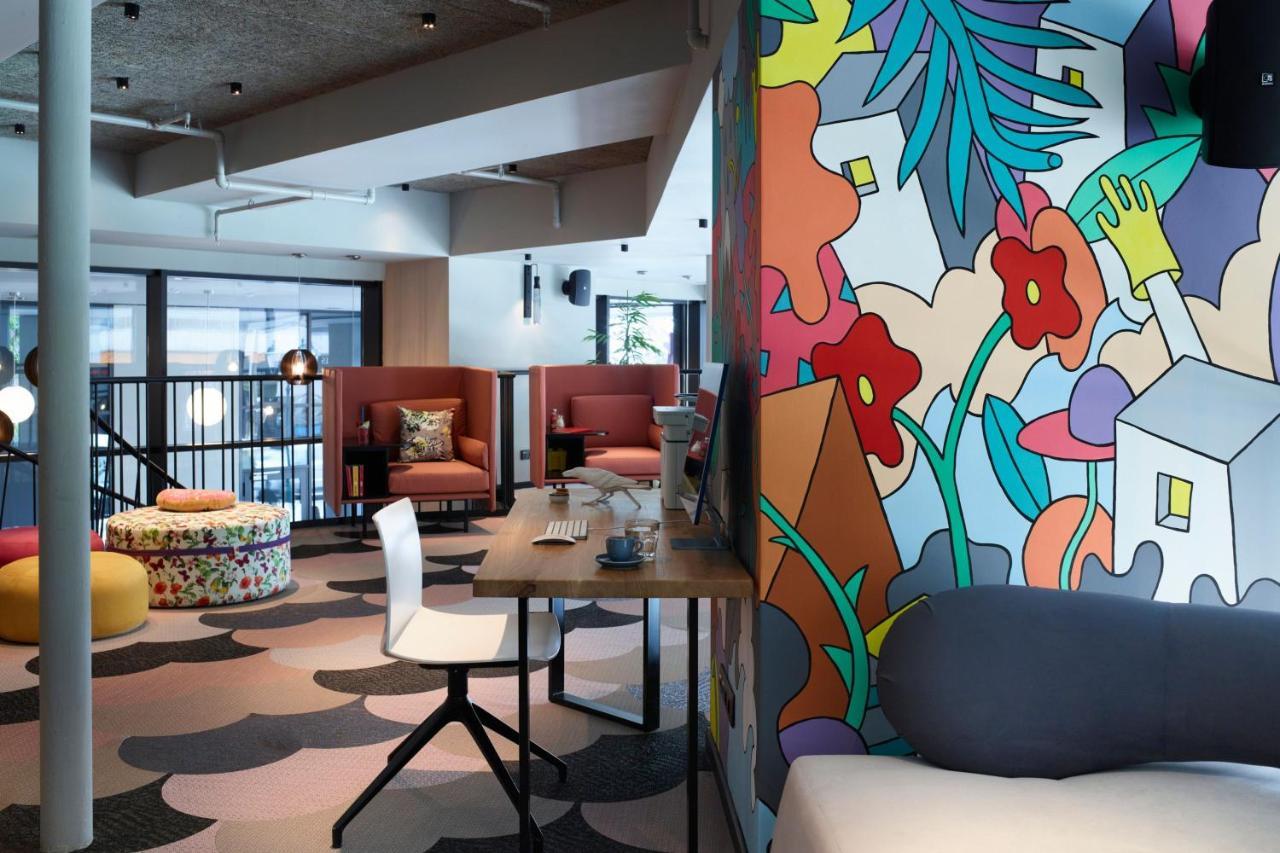 Moxy Athens City Экстерьер фото